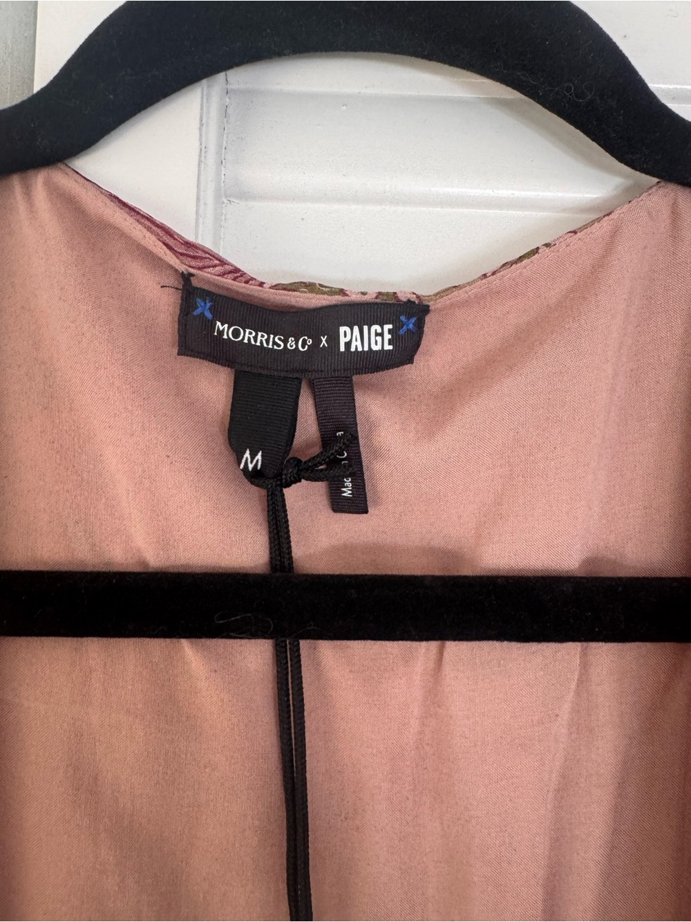 PAIGE × Morris & Co. Bodega Long-Sleeve
Wrap Silk Mini 0144 - Picture 5 of 5